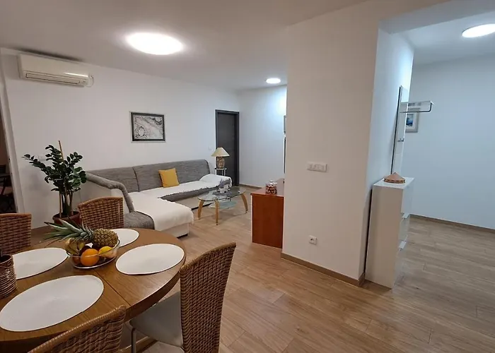 Greenline Apartment